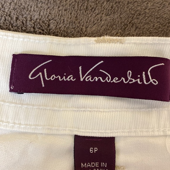 Gloria Vanderbilt size 6p white skort corduroy - Picture 5 of 7